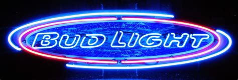 Rare Large BUD LIGHT Surf Board Neon Sign, circa early 1990's. | Neon bar signs, Neon signs, Bar ...