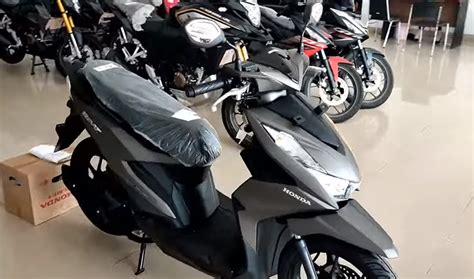 Terlalu Sempurna! Honda Luncurkan Beat Deluxe 2022 Dengan Tampilan Cantik, Yamaha Minder ...