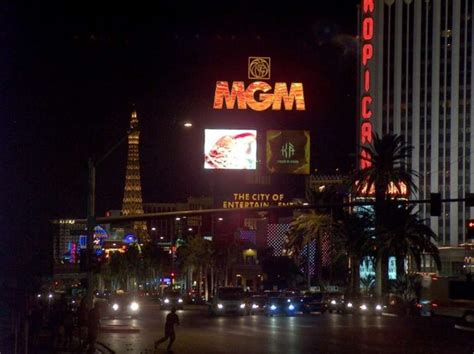 MGM in Vegas | Mgm, Broadway shows, Vegas