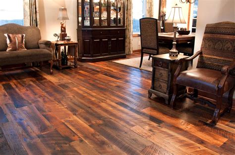 22 Amazing Laminate Hardwood Flooring Ideas and Designs - InteriorSherpa