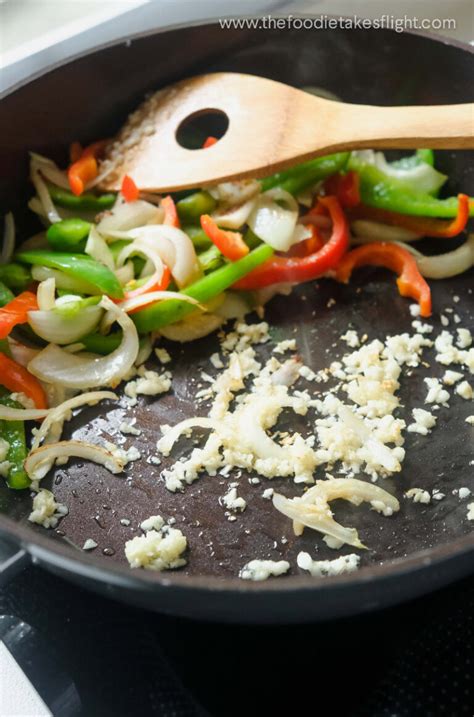 Garlic Pepper “Beef” Stir-Fry, Chinese-Style (Vegan) - The Foodie Takes Flight