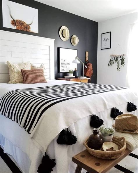 25 Black And White Bedrooms In Different Styles - DigsDigs