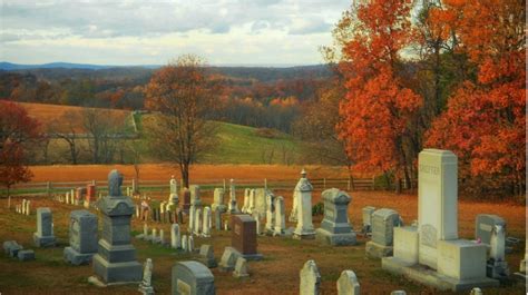 Graveside funeral singing - Surrey & London Funeral Singers