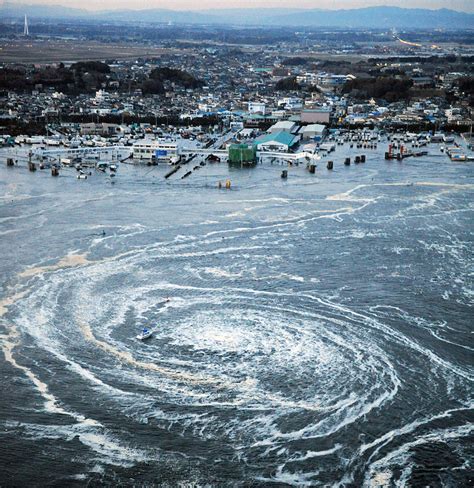 Un an après le tsunami au Japon - Surf Prevention