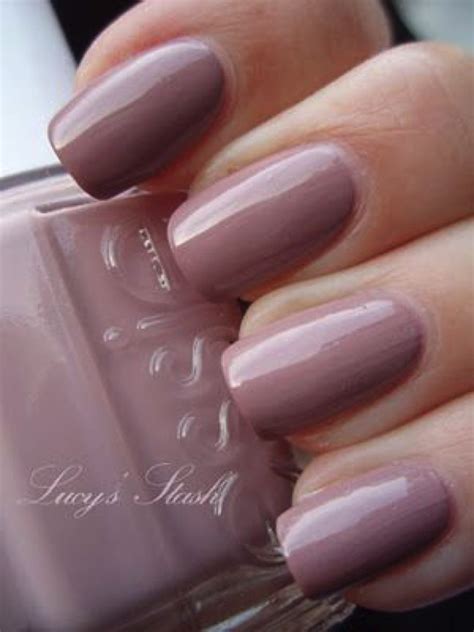 17 Extravagant Mauve Nails You Are Going to Love