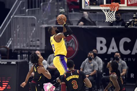 Lakers vs. Cavs: The best photos from LeBron’s return to Cleveland