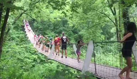 Video: Riders brave the swinging bridge in Columbus Junction - RAGBRAI