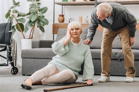 Safe Falling Techniques for Elderly Reduce Fall Injuries