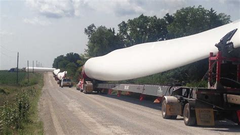 MidAmerican announces sites for 2 massive Iowa wind farms