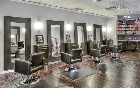 Beautiful Beauty Salon Decor