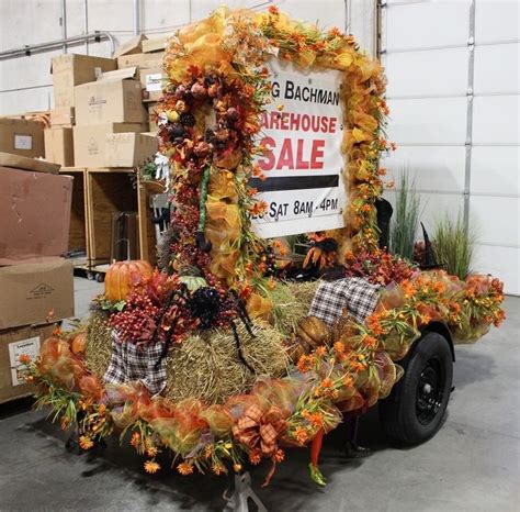 a truck is decorated with fall foliage and pumpkins for an artisane sale