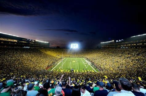 U-M petition to make MSU match at Michigan Stadium a night game nears ...