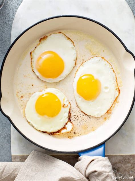 How to Fry an Egg {perfect fried eggs, 5 ways!} - Belly Full