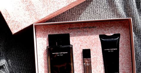 Makeup, Beauty and More: Narciso Rodriguez For Her Gift Set