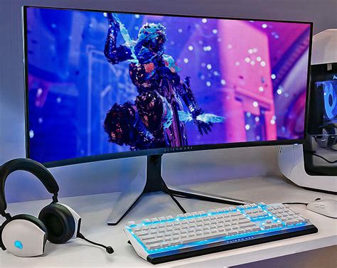 Alienware's 34" QD-OLED Gaming Monitor is World's First, Here's an Up-Close Look - TechEBlog