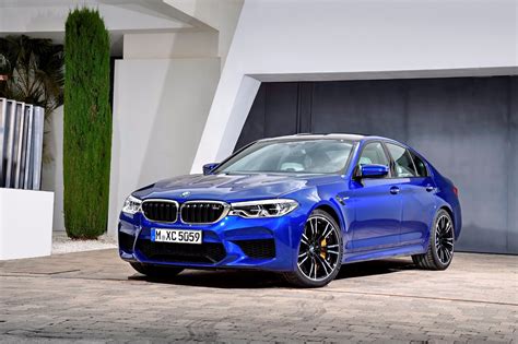 Used BMW M5 Sedan With a 4.4-liter engine for sale: best prices near you in the USA | CarBuzz
