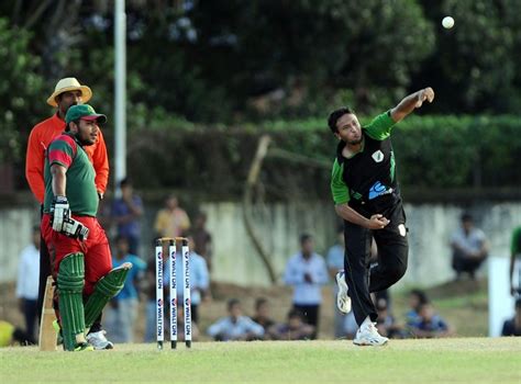 Shakib Al Hasan bowls during his comeback match | ESPNcricinfo.com