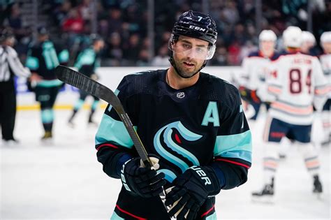 Jordan Eberle on Creating a New Hockey History With the Seattle Kraken | Complex CA