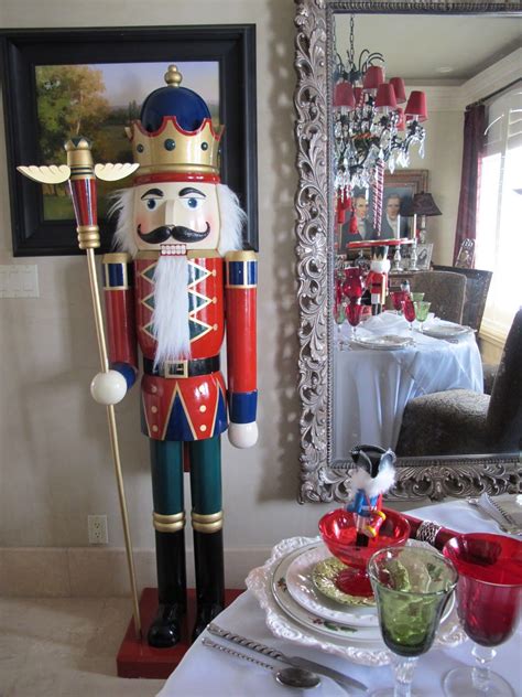 Purple Chocolat Home: Nutcracker Sweets Tablescape | Nutcracker christmas decorations ...