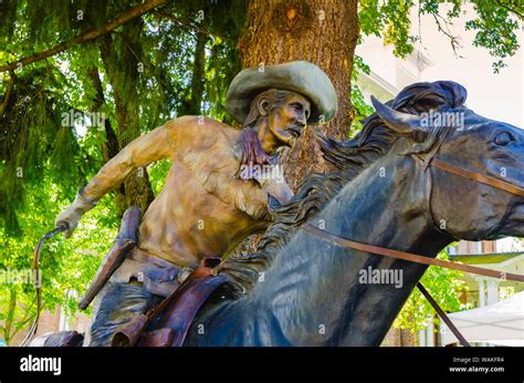 Pony express rider statue jacksonville hi-res stock photography and ...