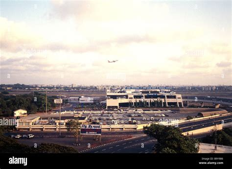 Santacruz airport hi-res stock photography and images - Alamy