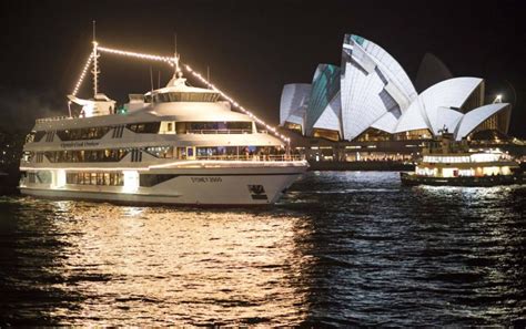 Sydney Harbour Captains Dinner Cruise - Captain Cook Cruises