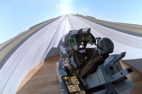 F 16 Cockpit Simulator