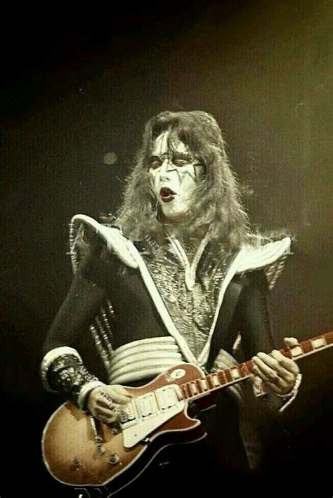 Pin by Hugo Leandro on Kiss | Ace frehley, Kiss army, Kiss pictures