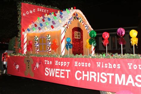 IMG_0213.JPG 1,600×1,067 pixels | Christmas float ideas, Christmas parade, Parade float decorations