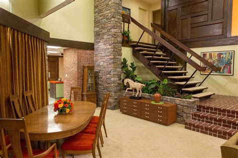25 Best Living Room Ideas - Stylish Living Room Decorating: Brady Bunch ...