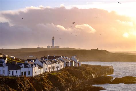 Isle of Islay - fall in love with the whisky, wildlife and waving!