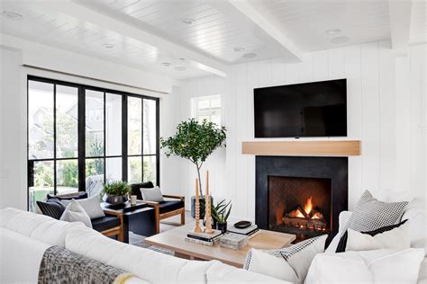Transform Your Home with These Chic Modern Farmhouse Fireplace Decor Ideas
