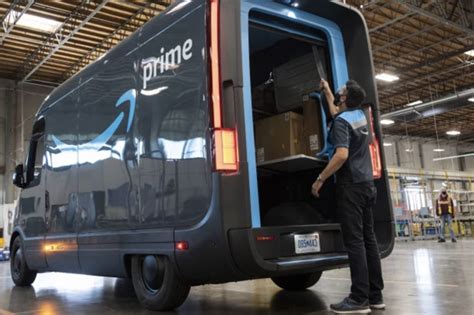 Amazon tests Rivian electric vans | Crain's Chicago Business