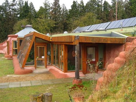 Earthship Biotecture: Self-Sufficient, Off-Grid Communities - WilderUtopia