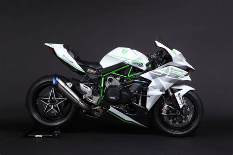 Planet Japan Blog: Kawasaki Ninja H2R by Trickstar