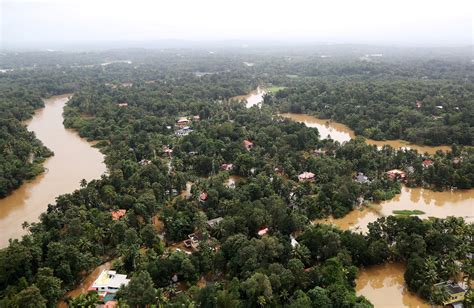 Rains pile misery on flooded Kerala as toll rises to 164 | News India Times