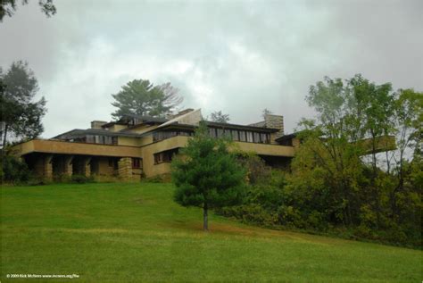 Frank Lloyd Wright Prairie School Architecture - Taliesin East, Spring ...