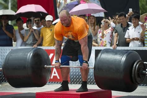 'The Mountain' Hafthor Bjornsson Crowned 2018 World's Strongest Man ...