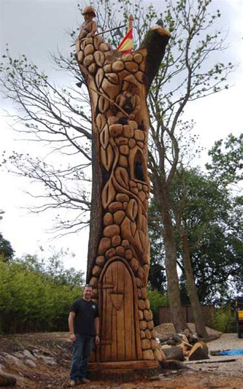 3d Wood chainsaw tree and stump carving and sculpture | Carved tree ...