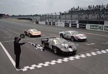 Ford reune los tres Ford GT40 Mark II vencedores en el '66