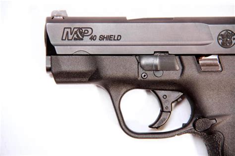 M&P SHIELD 40 Review - FourGuysGuns