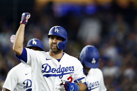 Dodgers roster: Chris Taylor activated off injured list after 3 weeks ...