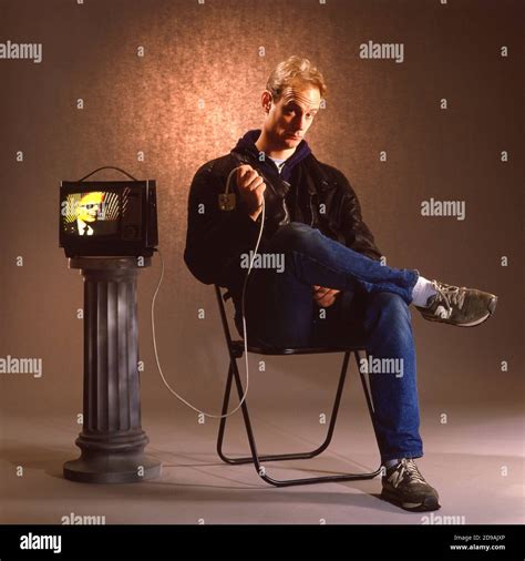 Max Headroom (Matt Frewer) 1985 Stock Photo - Alamy