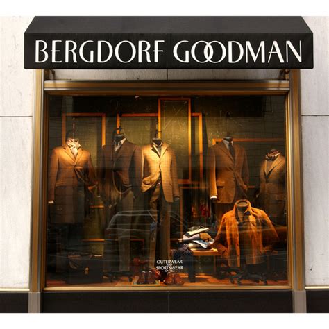 new-york-shopping-guidebergdorf-goodman