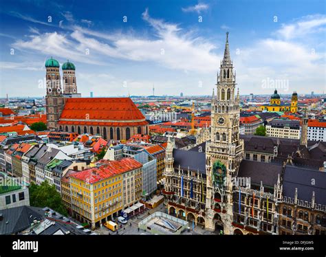 German municipal buildings hi-res stock photography and images - Alamy