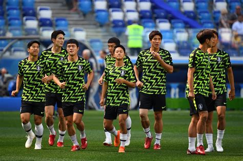 Stunning Nike South Korea 2018 World Cup Pre-Match Shirt Released - Footy Headlines