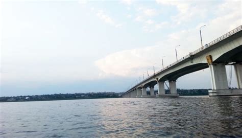 ISW: Ukrainian troops destroy bridges across Dnipro River cutting off Russian supplies to ...