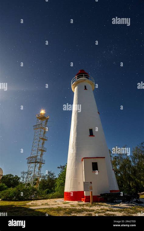 Heritage listed Lady Elliot Island Lighthouse with new solar powered unmanned light tower at ...