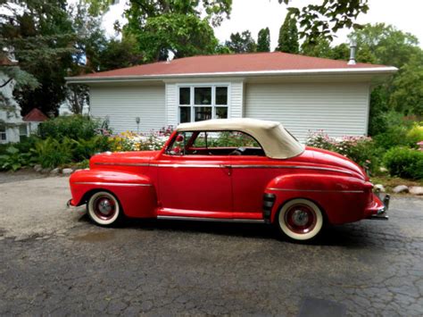 Ford 1946 Super Deluxe Convertible Hot Rod