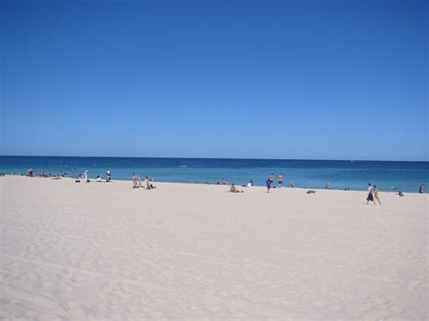 File:Scarborough Beach Perth WA.JPG